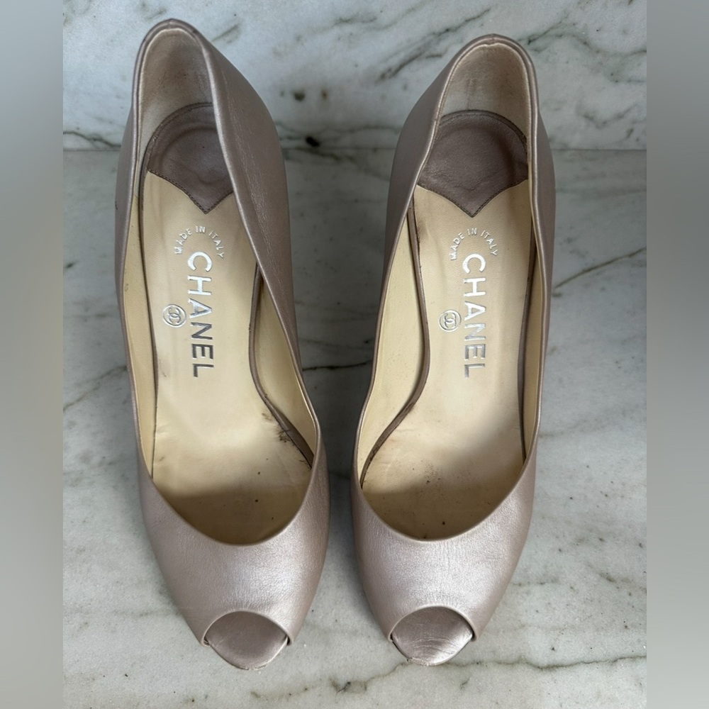 CHANEL Taupe Leather Peep-Toe Pumps